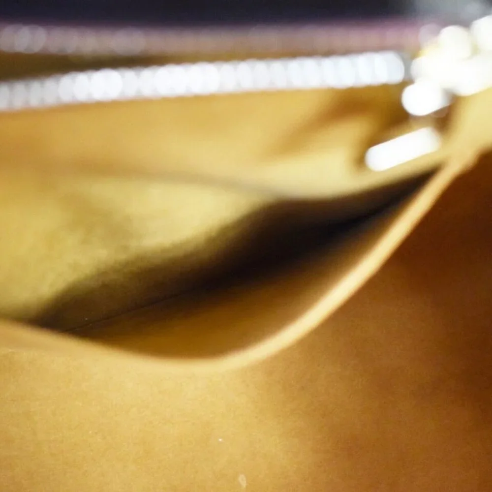 Authenticity GuaranteeD LOUIS VUITTON GM 2Way Hand Bag - Picture 7 of 16